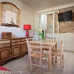 Secluded Fisherman's Cove Tvrdni Dolac - Hvar - 13018 Gdinj