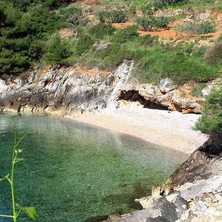 Secluded Fisherman's Cove Tvrdni Dolac, Hvar - 13018 Nyaraló *
