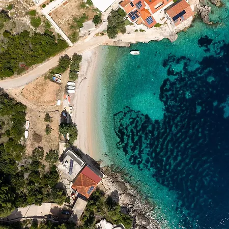 Secluded Fisherman's Cove Tvrdni Dolac, Hvar - 13018 Nyaraló